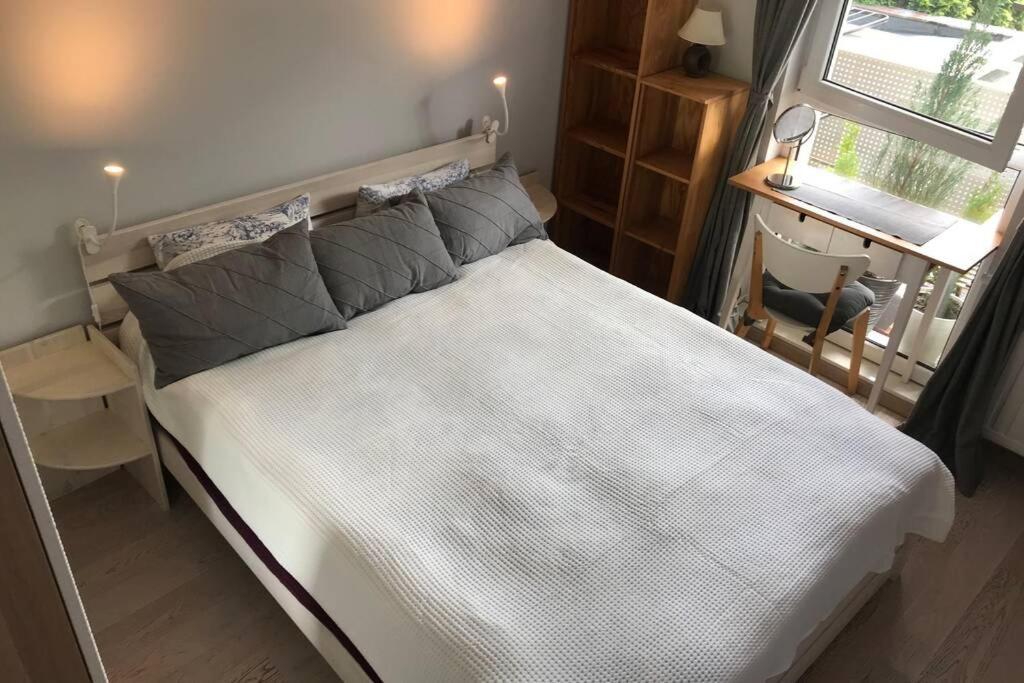 Apartment In Green Area 브로츠와프 외부 사진